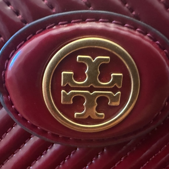 Tory Burch - Picture 2 of 4